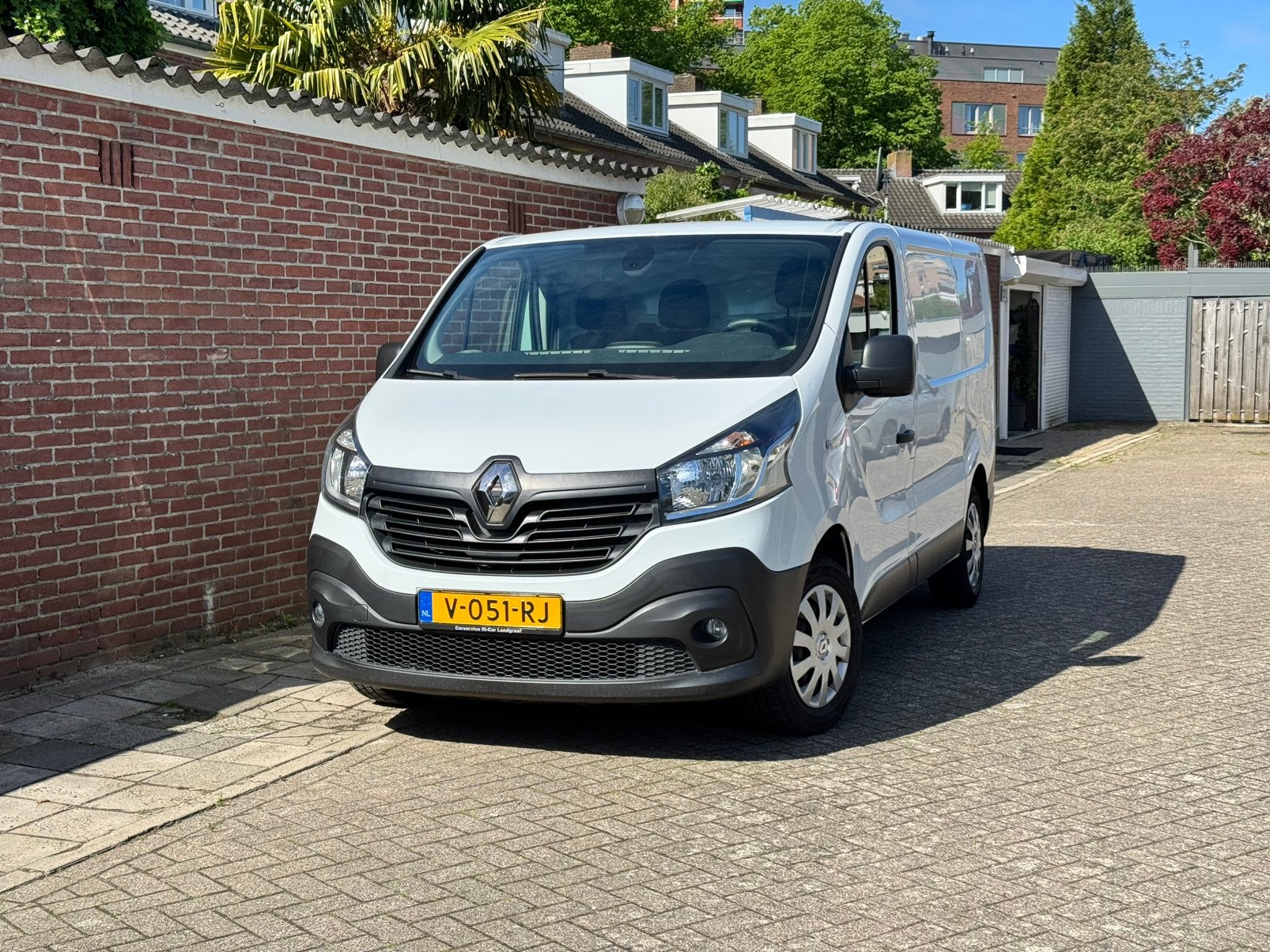 Renault Trafic 2018 EURO6 120PK CarPlay Camera Trekhaak, Euro 6, Renault, Wit, Grijs