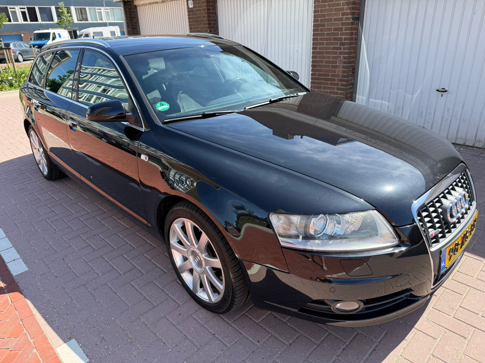 Audi A6 4.2 V8 Avant Quattro S line AUT 2007 Trekhaak Xenon, Auto's, Audi, Automaat, Zwart, Origineel Nederlands, Vierwielaandrijving