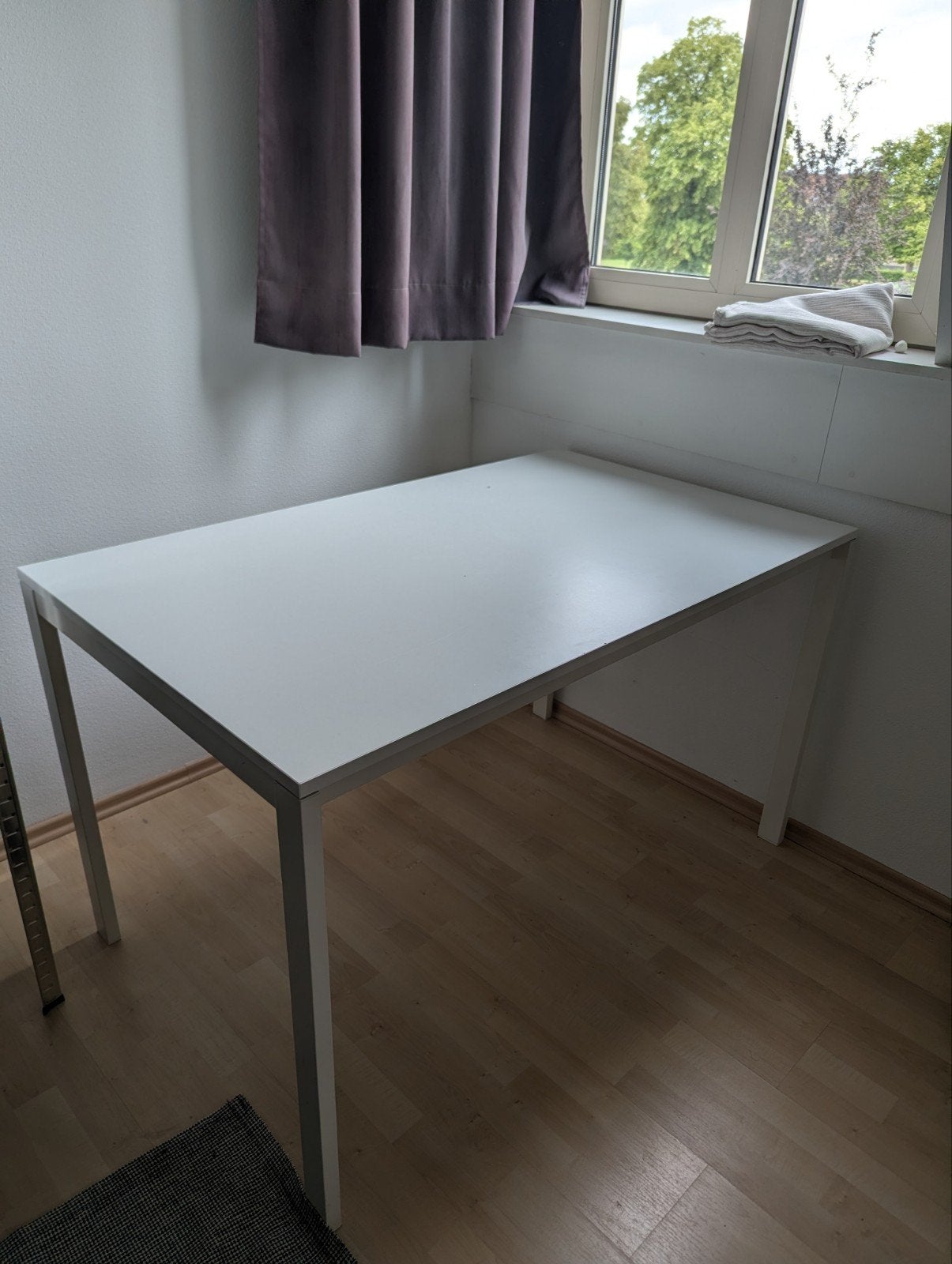 Ikea tafel - Wit, compact en veelzijdig, Huis en Inrichting, Tafels | Eettafels, Ophalen, Gebruikt, 100 tot 150 cm, 50 tot 100 cm