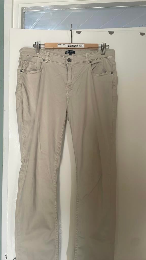 KEURIGE “ DIDI” BROEK MAAT 42, Beige, Maat 42/44 (L), Ophalen of Verzenden, Zo goed als nieuw
