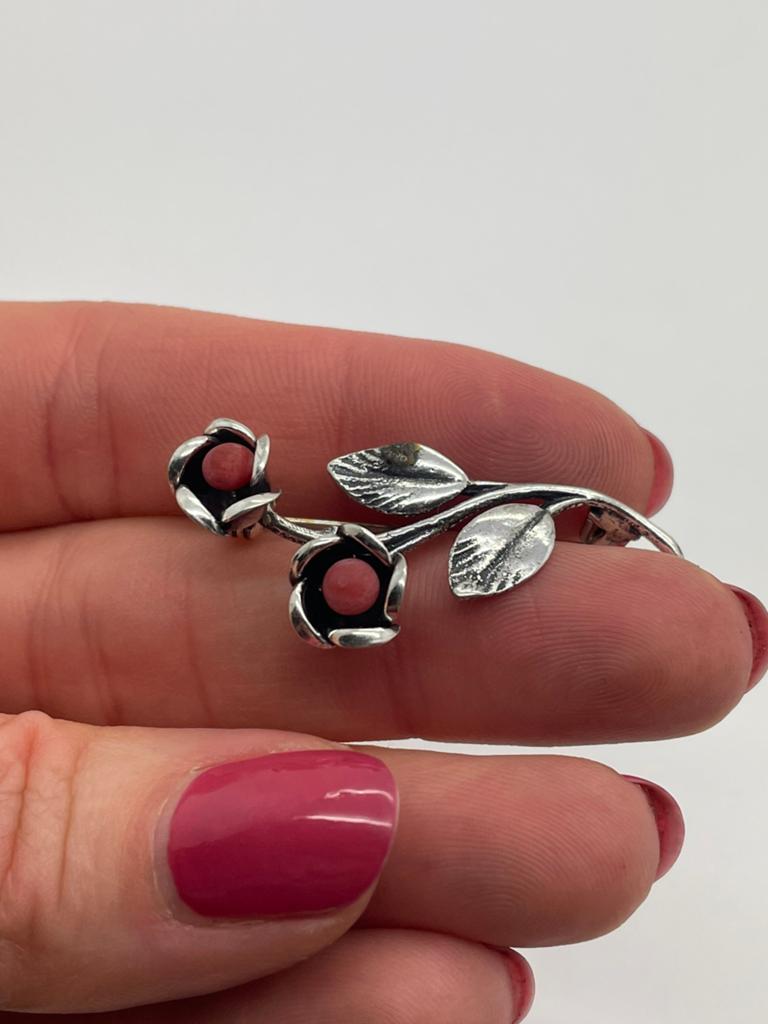 E92 Prachtige zilveren TEKA broche bloedkoraal, Ophalen of Verzenden, Zilver, Broche, Met edelsteen