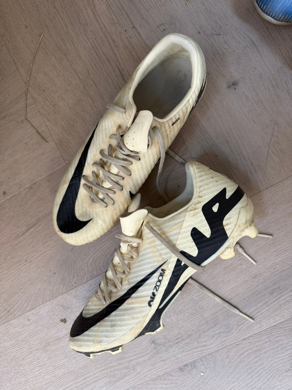 Nike voetbalschoen, Maat XS of kleiner, Ophalen, Zo goed als nieuw, Schoenen