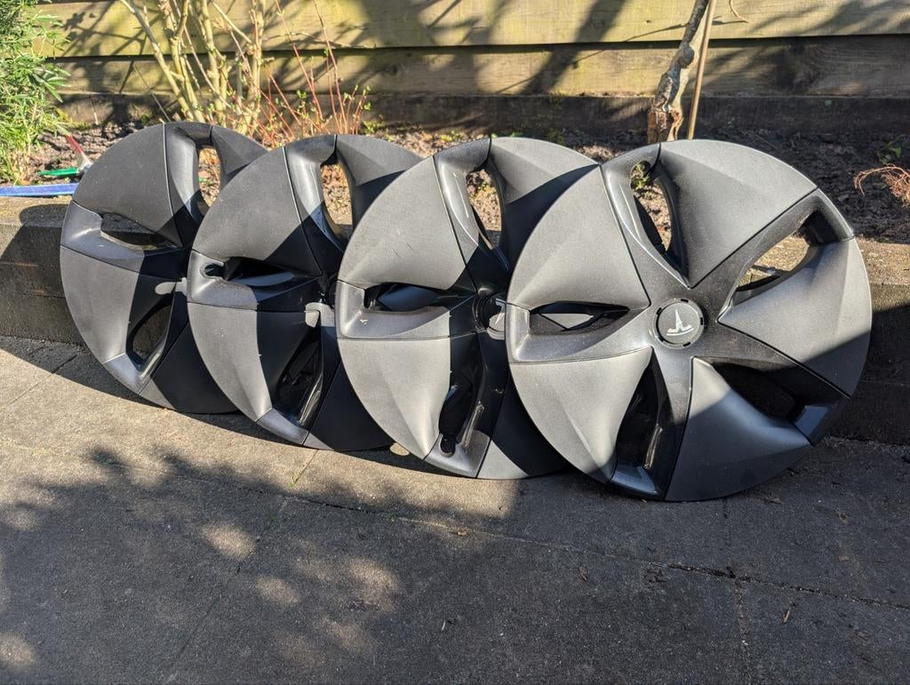 Wieldoppen Tesla Model 3 Aero (set van 4), Auto diversen, Wieldoppen, Ophalen of Verzenden, Gebruikt