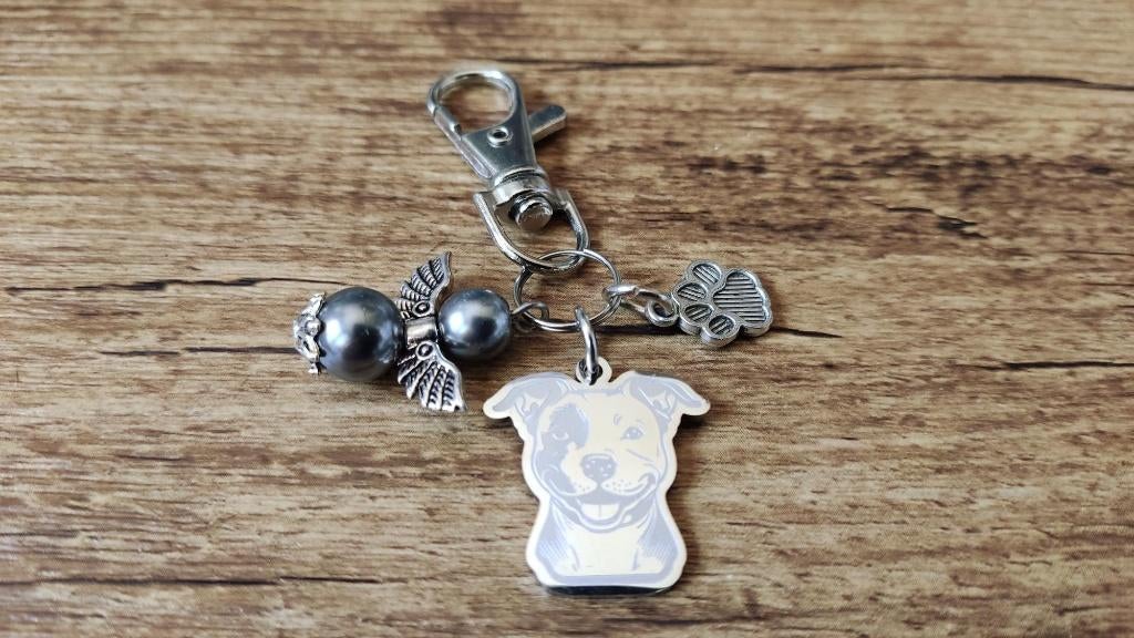 Sleutelhanger Staffordshire terriër RVS met beschermengeltje, Verzenden, Nieuw, Hanger