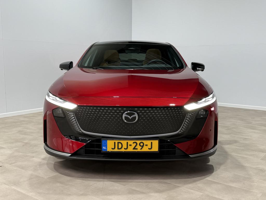 Mazda 6e Takumi Plus 68.8 kWh Demo voordeel | Full Options, Auto's, Mazda, Automaat, 12 maanden, 375 min, 6e
