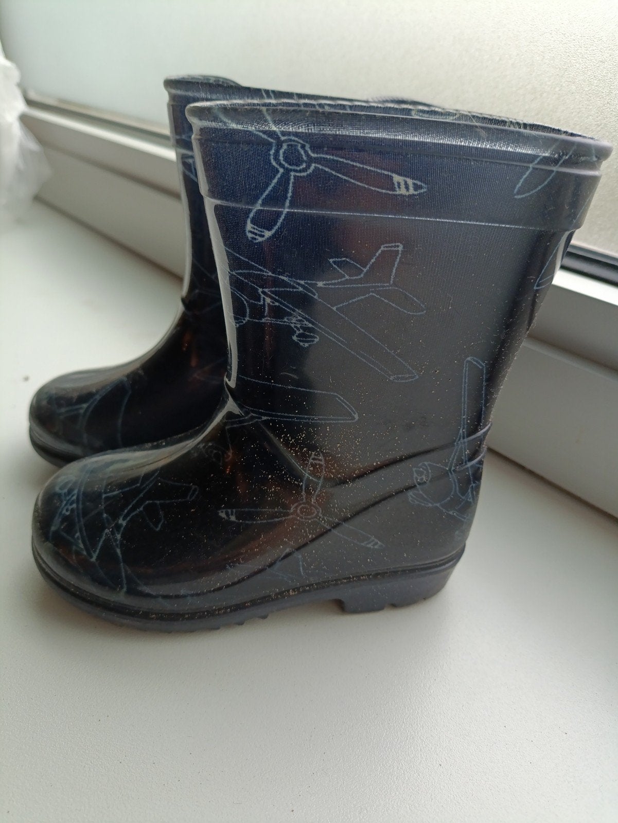 Leuke kinder Regenlaarzen met vliegtuigjes - Maat 22, Ophalen, Gebruikt, Jongen of Meisje, Laarzen