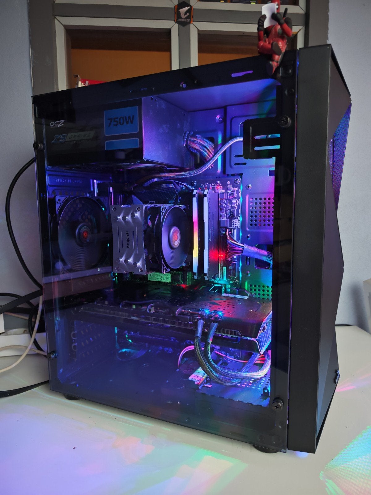 RGB GAME PC - INTEL I7 - RX 5600 XT 6GB - 16GB - 1TB - WIN11, Computers en Software, Ophalen, Kapoen PC Gaming, XFX, AMD, INTEL, CORSAIR, MSI