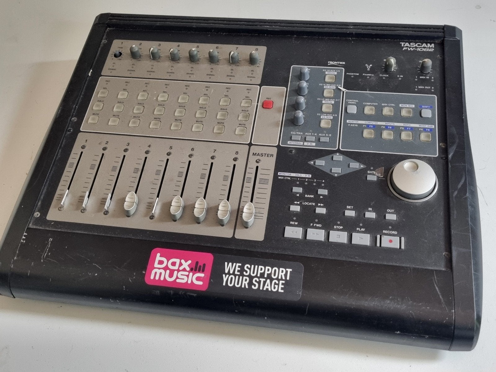 Tascam FW-1082 Audio-interface & MIDI-controller, Ophalen of Verzenden, Gebruikt, 5 tot 10 kanalen, Microfooningang