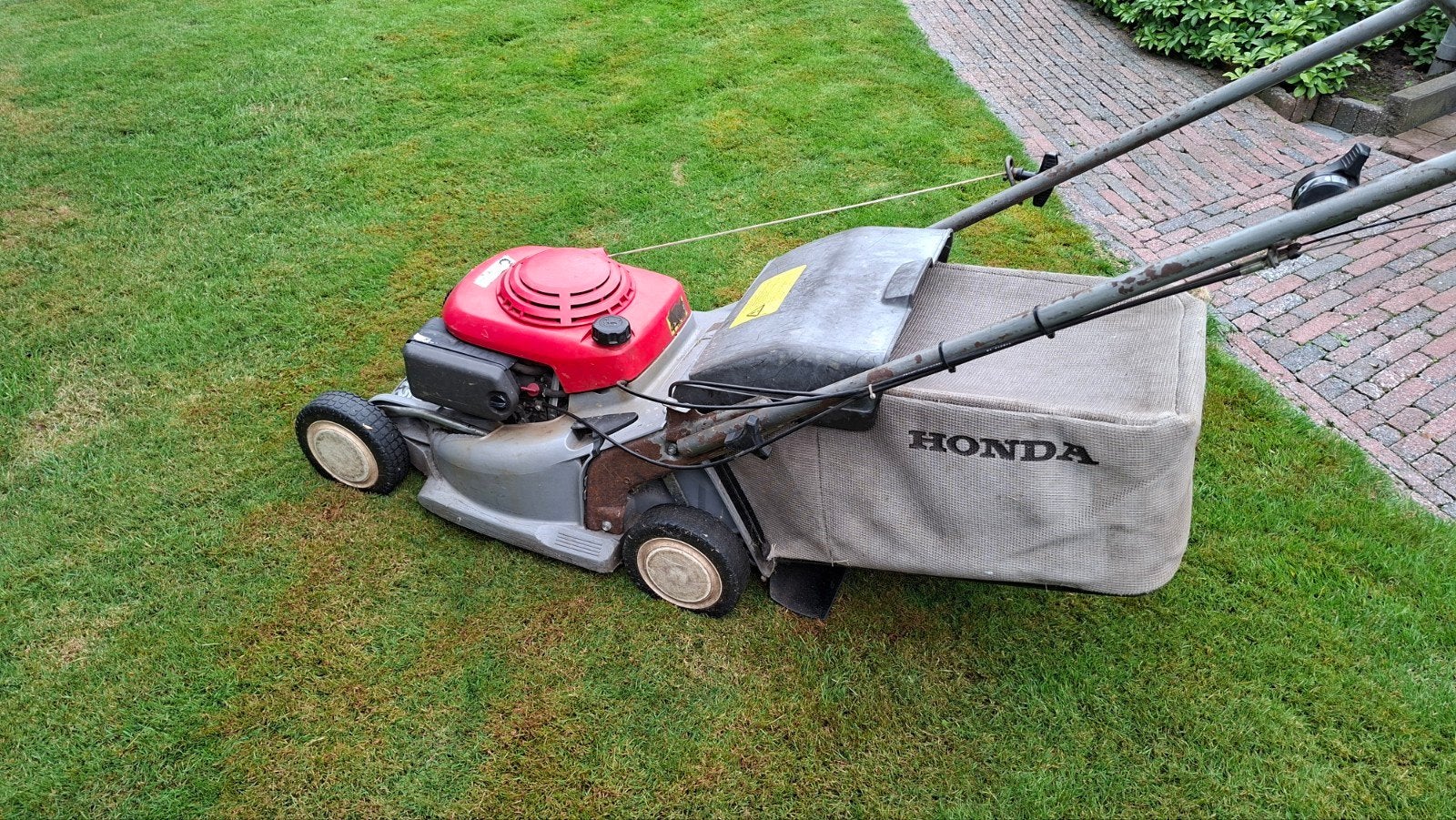 Gazonmaaier Honda, Ophalen, Gebruikt