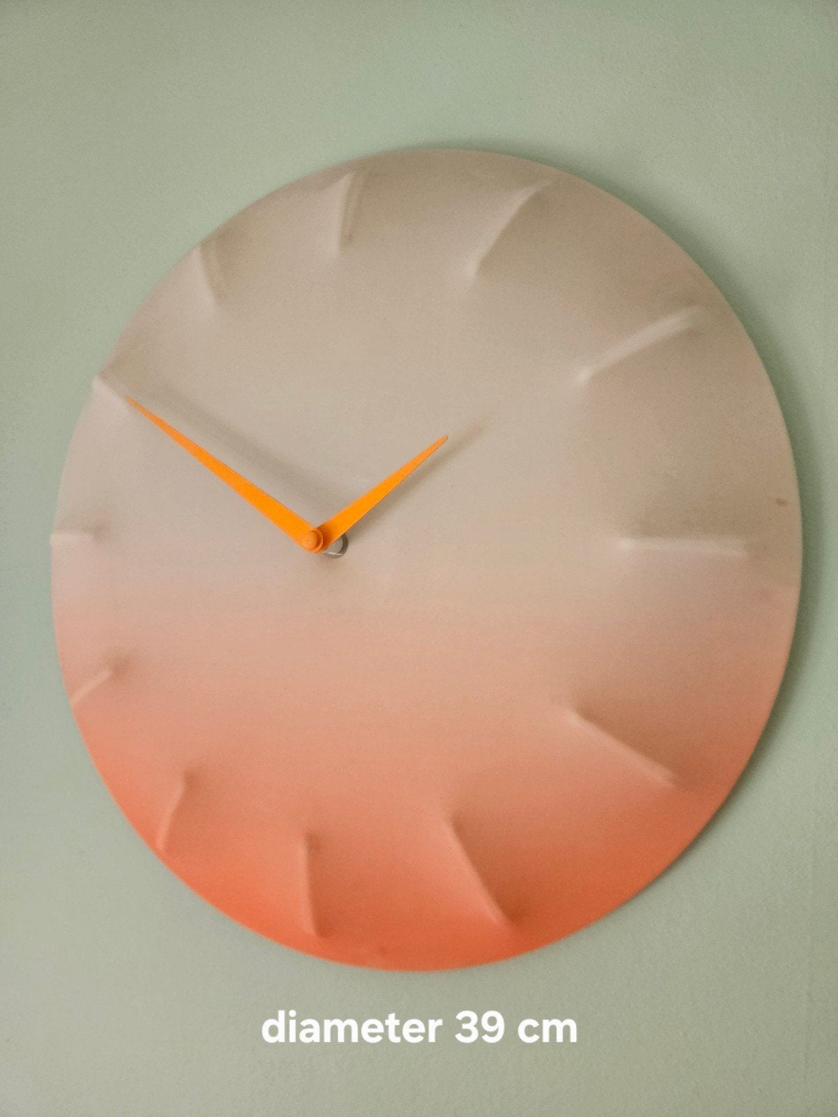 Vintage IKEA Sparillis wandklok ombré oranje wit, IKEA, Stil uurwerk, Analoog, Ophalen of Verzenden