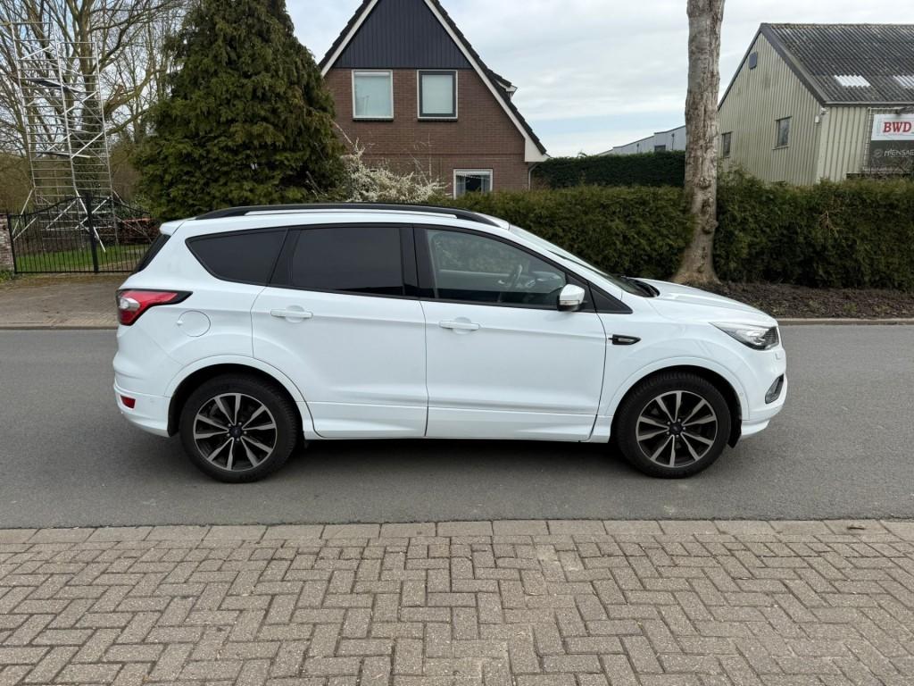 Ford KUGA ecoboost ST Line*automaat*trekhaak*ECC*apple/andro, Auto's, Ford, Bedrijf, Kuga, ABS, Airbags, Android Auto, Apple Carplay