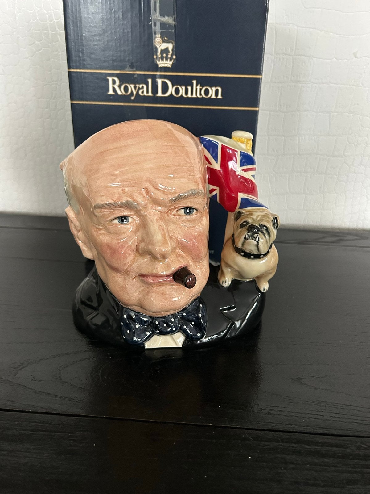Royal Doulton Winston Churchill Toby Jug met Bulldog 1992, Ophalen of Verzenden