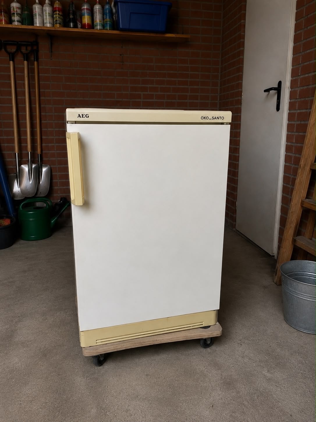 AEG  Koelkast - Gebruikt, Witgoed en Apparatuur, Koelkasten en IJskasten, Aeg, 100 tot 150 liter, Aeg@mail.nl, 45 tot 60 cm