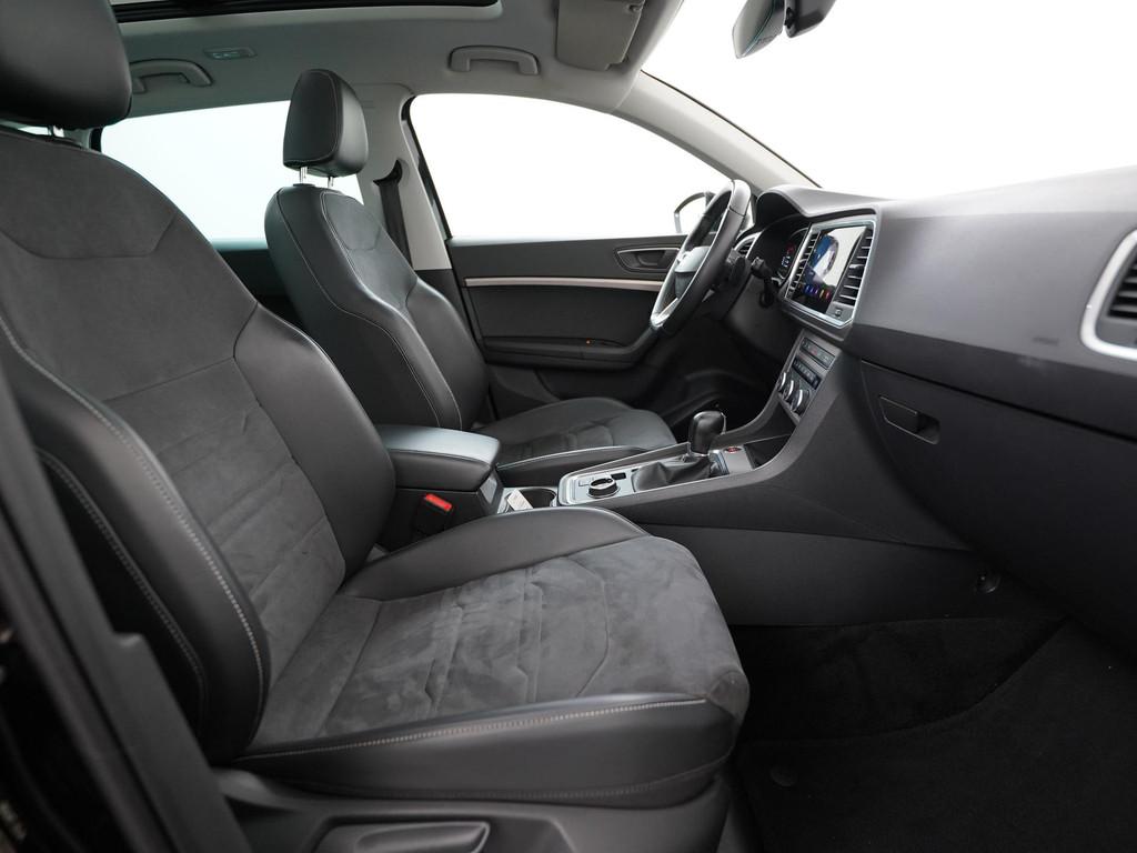 SEAT Ateca 1.5 TSI Xperience DSG | Digital Cockpit | Panoram, Auto's, Seat, 12 maanden, 4 cilinders, Zwart, Bedrijf