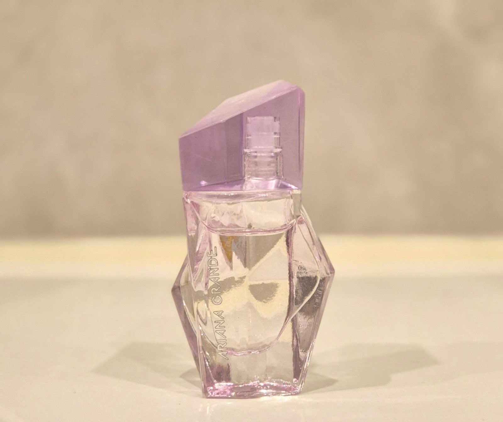 Ariana Grande Cloud Eau de Parfum - Zo goed als nieuw, Ophalen of Verzenden, Zo goed als nieuw