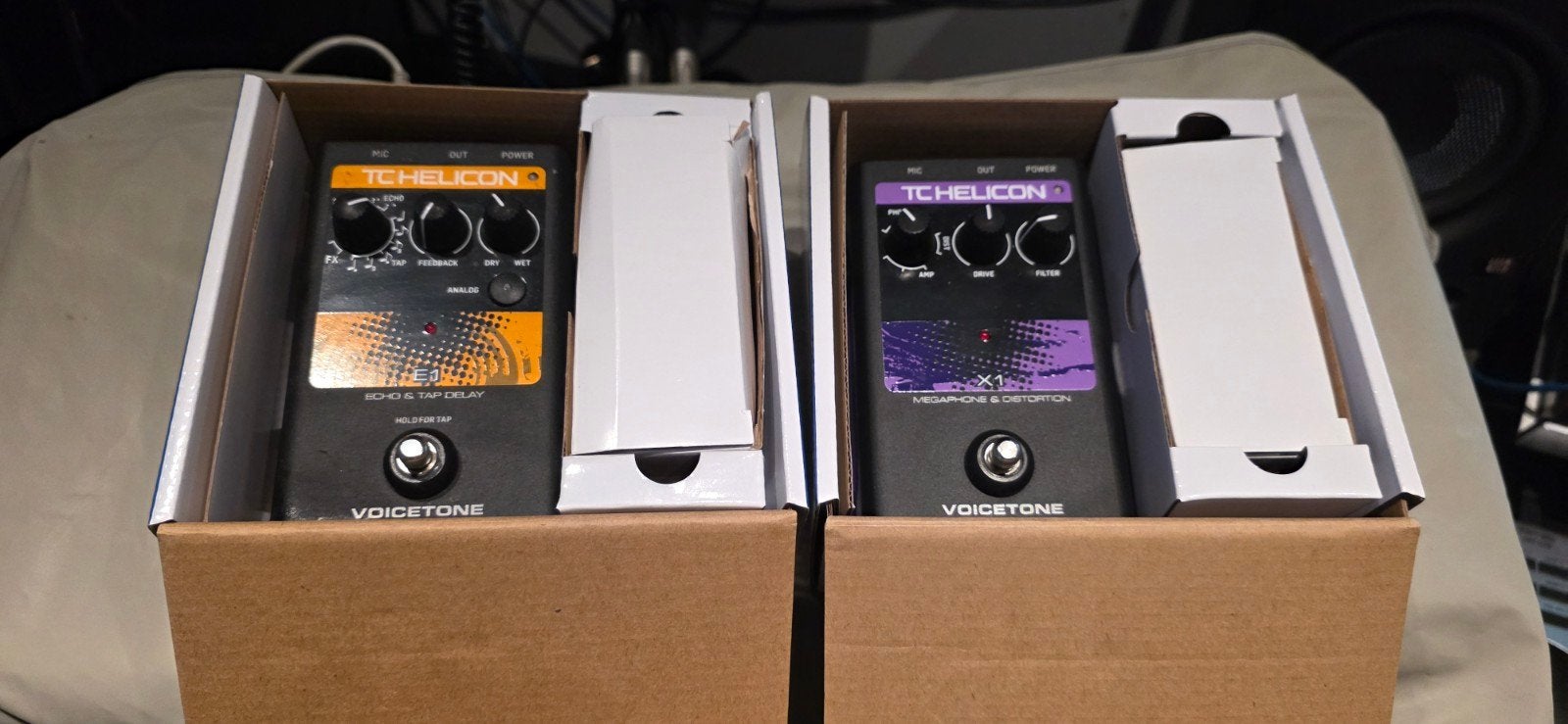 TC Helicon VoiceTone E1 & X1 Effectpedalen, Ophalen of Verzenden, Zo goed als nieuw, Delay of Echo