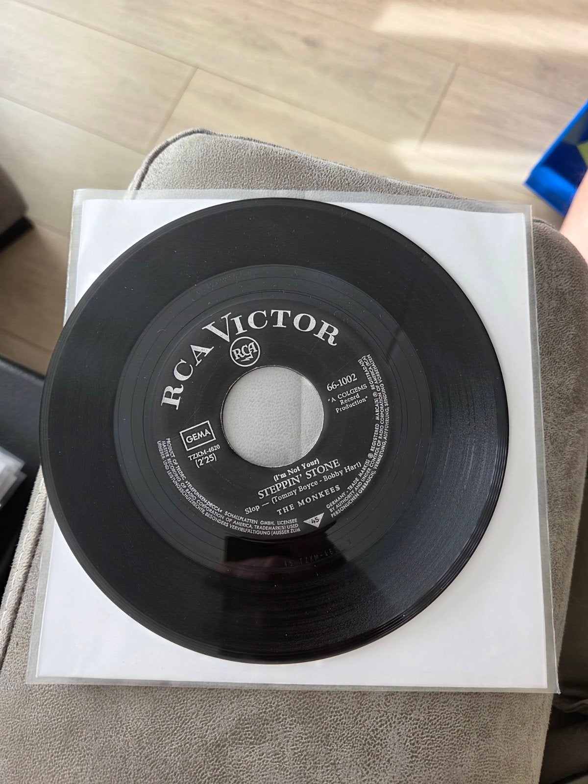 The Monkees - I'm a Believer / Steppin' Stone (7 inch vinyl), Cd's en Dvd's, Gebruikt, 7 inch, Ophalen of Verzenden, Pop