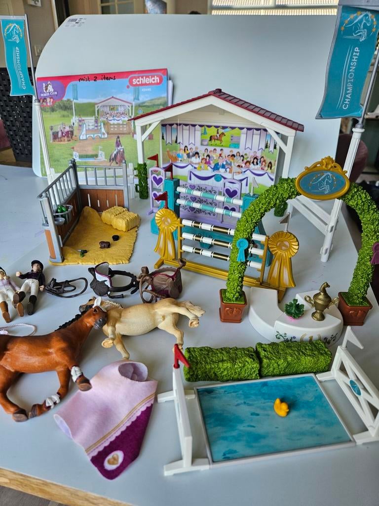 Schleich 42440 Groot Paardenshow met Paarden en Ruiters, Ophalen of Verzenden, Gebruikt, Jongen of Meisje