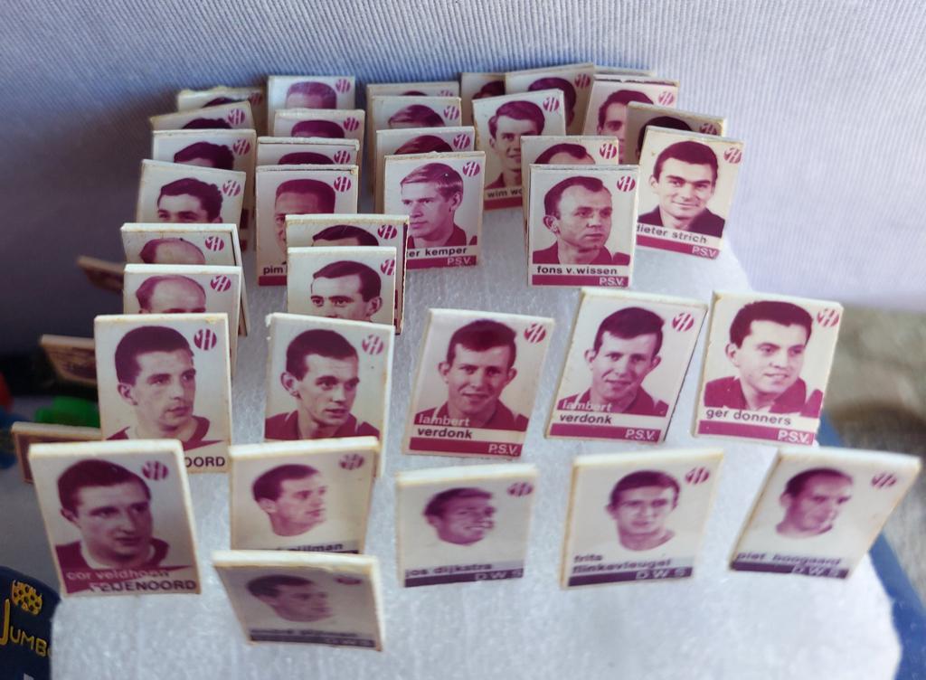 Oude speldjes voetballers (zie foto's), Ophalen of Verzenden, Gebruikt