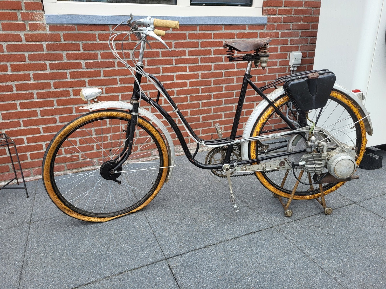 Schuurvondst een oltimer fiets met hulpmotor, Ophalen, Overige merken