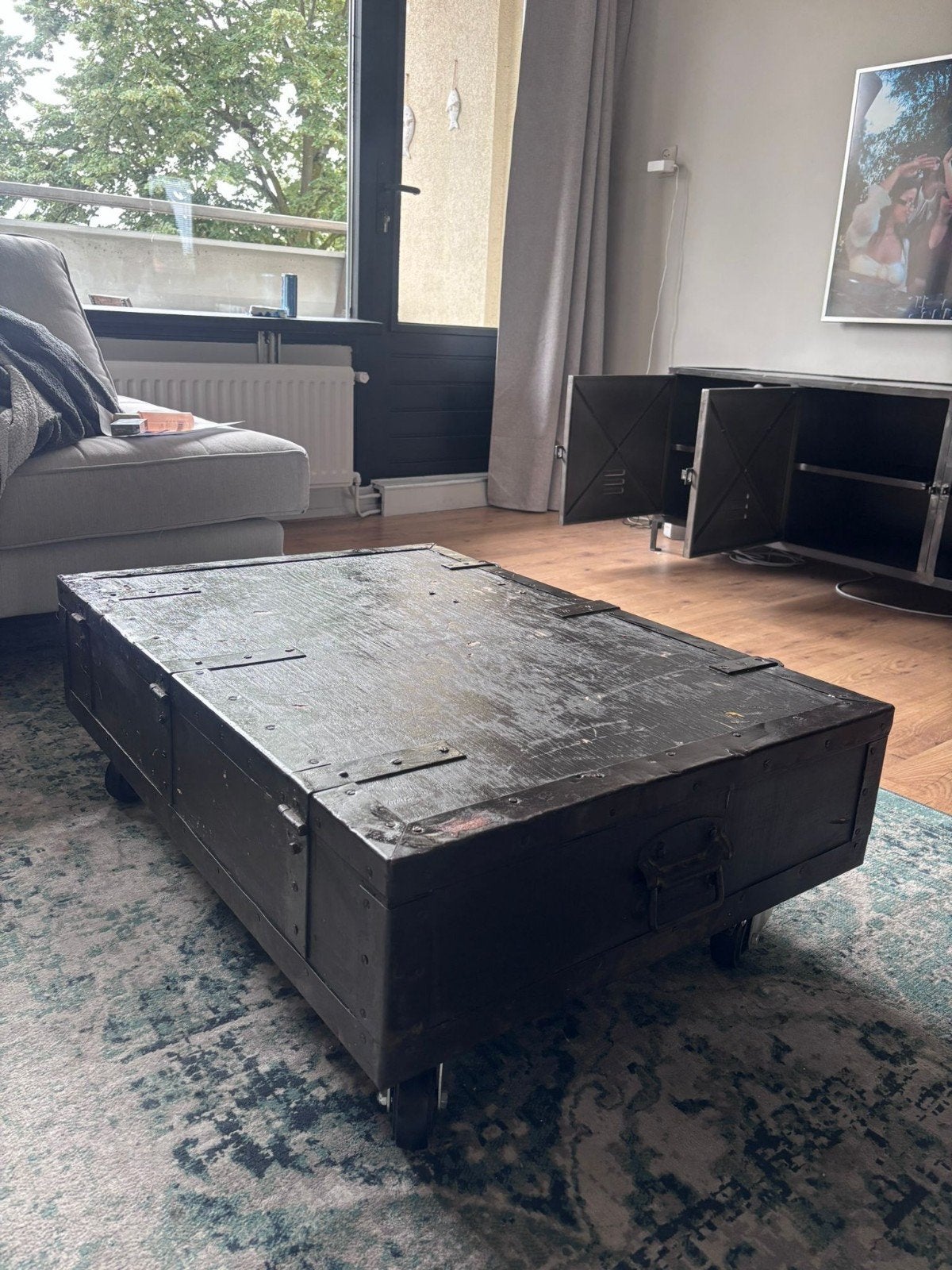 Robuuste salon tafel 93,5 x 65,5cm hout staal, Gebruikt, 50 tot 100 cm, Ophalen of Verzenden, Minder dan 50 cm