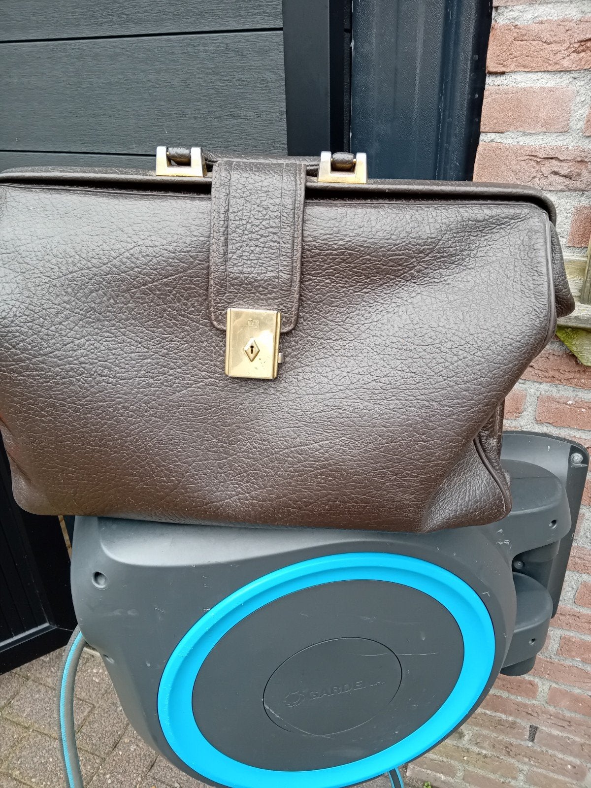 Te koop: bruine leren aktetas, Computers en Software, Gebruikt, Bruin, 15 inch, Aktetas