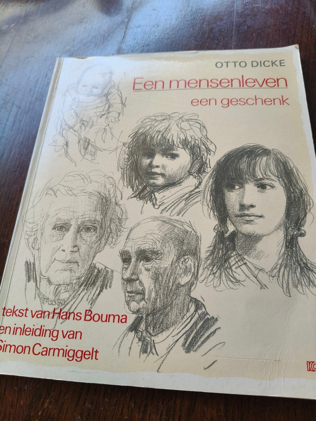 Een mensenleven een geschenk - Otto Dicke, Hans Bouma, Boeken, Ophalen of Verzenden, Gelezen, Otto Dicke, Hans Bouma, Simon Carmiggelt
