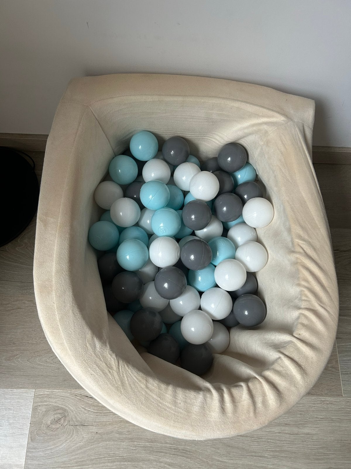 Kleine ballenbak voor baby's en peuters (0-2 jaar), Kinderen en Baby's, Speelgoed | Babyspeelgoed, Ophalen of Verzenden, Gebruikt