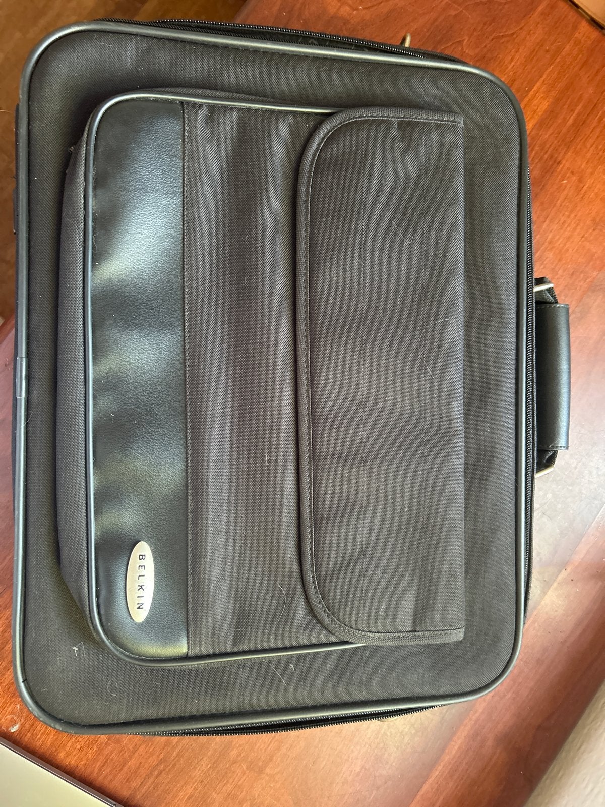 Belkin laptoptas - Zwart - 15 inch, Ophalen, Gebruikt, Gevoerd laptopvak, 15 inch
