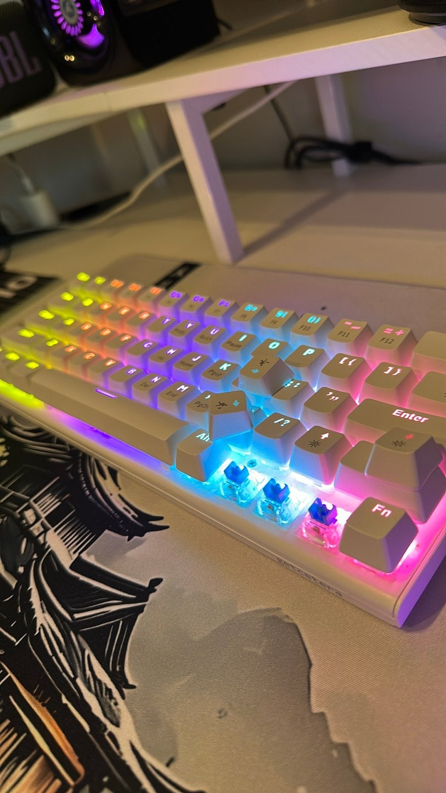 Wit Gaming Toetsenbord met RGB Verlichting, Gaming toetsenbord, Ophalen of Verzenden, Zo goed als nieuw, Qwerty