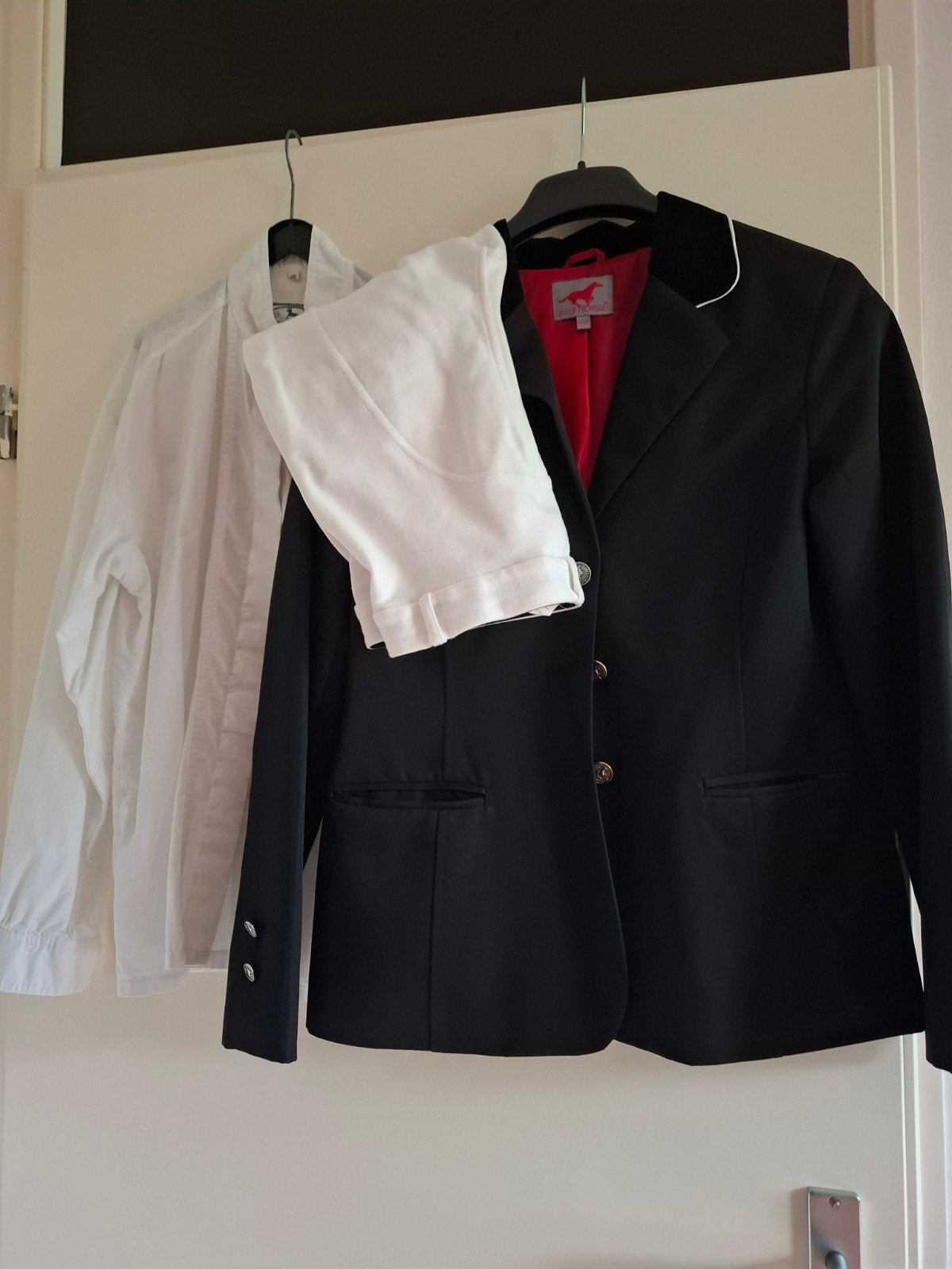 Dressuur: Complete set wedstrijdkleding, Ophalen, Zo goed als nieuw, Dressuur