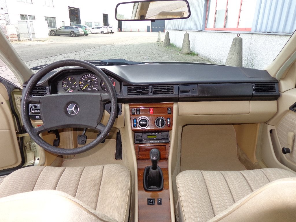 Mercedes 230 E Belastingvrij zeer mooi, foto 11