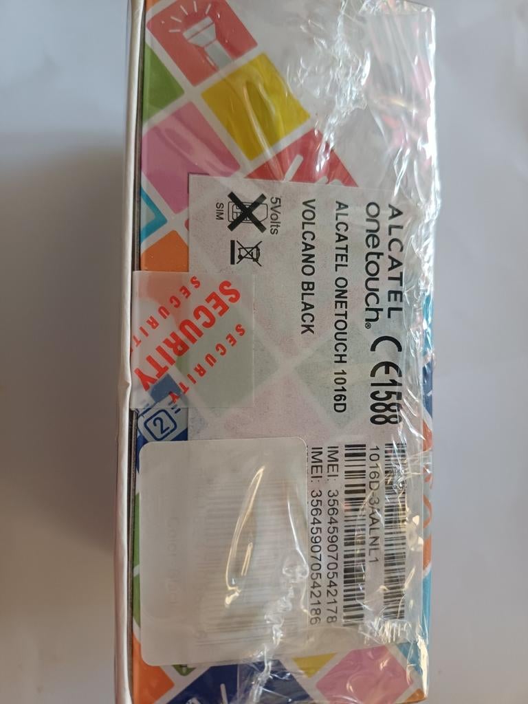 Nieuwe Alcatel Onetouch 1016D Volcano Black met Lebara SIM, Ophalen of Verzenden