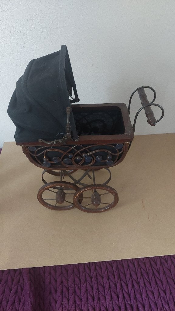 Antieke poppenwagen, Antiek en Kunst, Antiek | Speelgoed, Ophalen of Verzenden