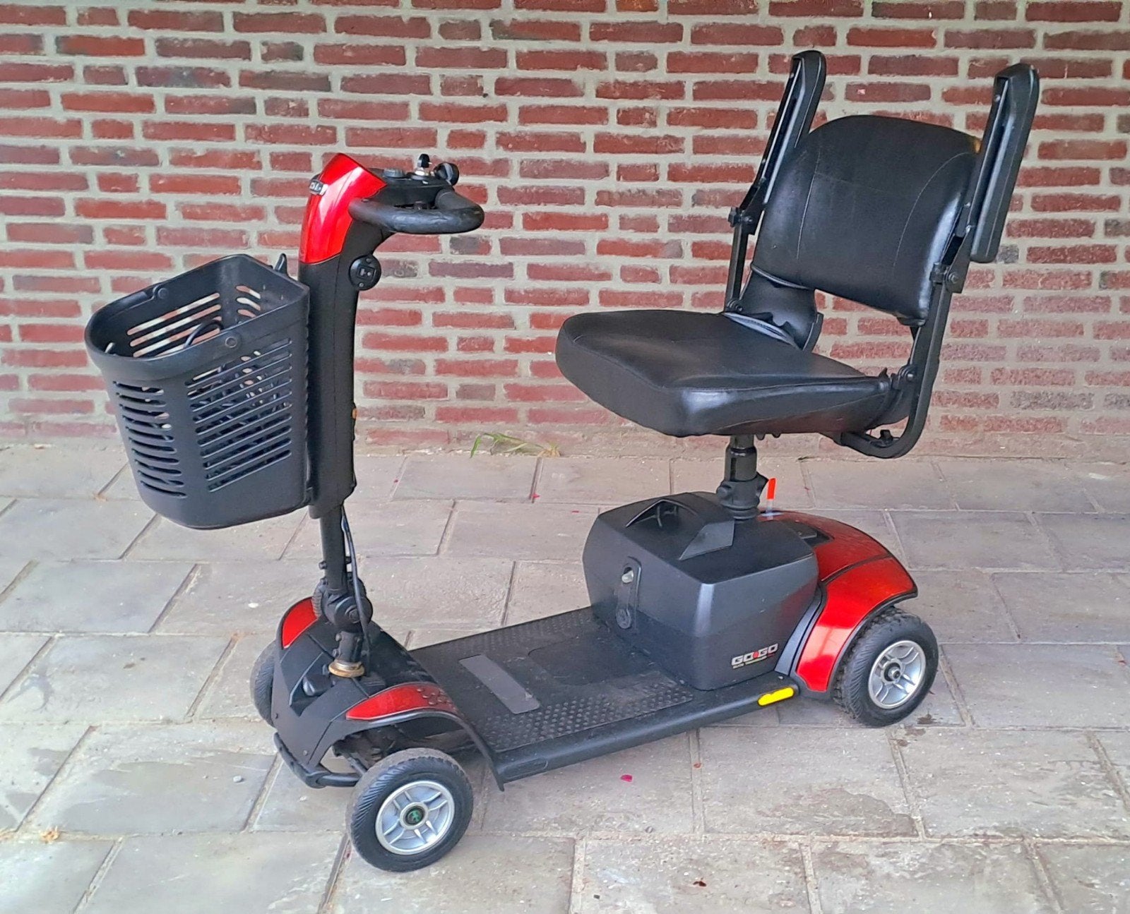 INKLAPBARE OPVOUWBARE - SCOOTMOBIEL 2025 - PAAR KEER GEBRUIK, Diversen, Ophalen, 10 km/u of minder, Pride, 26 t/m 35 km