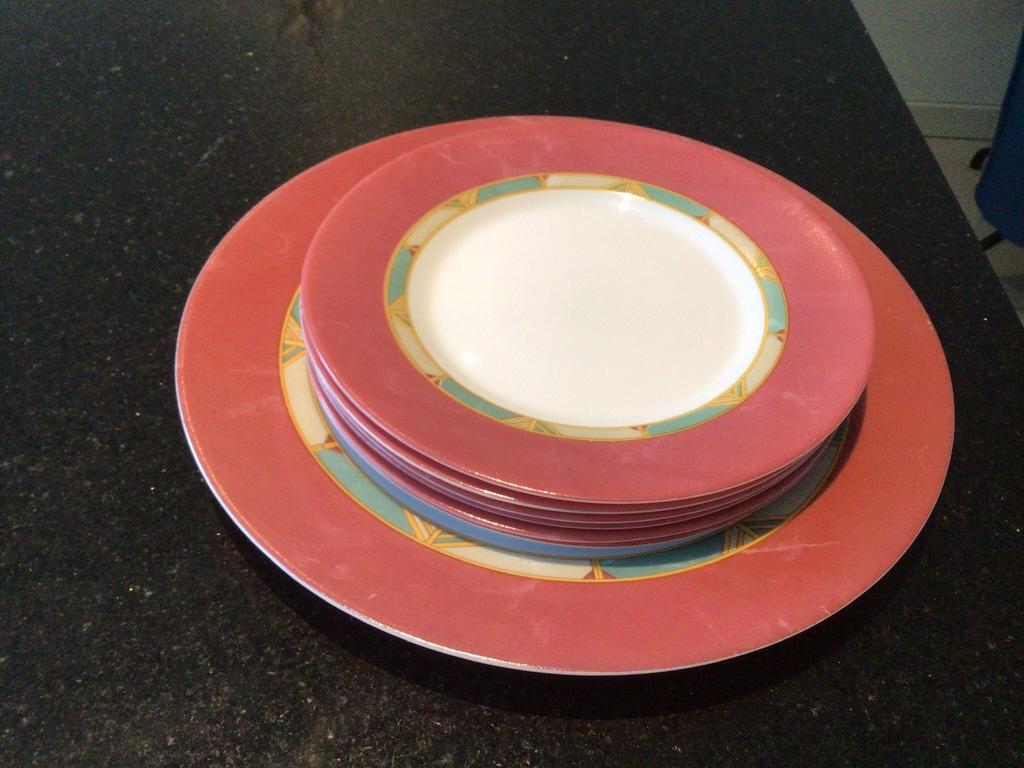 Servies borden, Huis en Inrichting, Keuken | Servies, Ophalen of Verzenden, Zo goed als nieuw, Bord(en), Overige stijlen