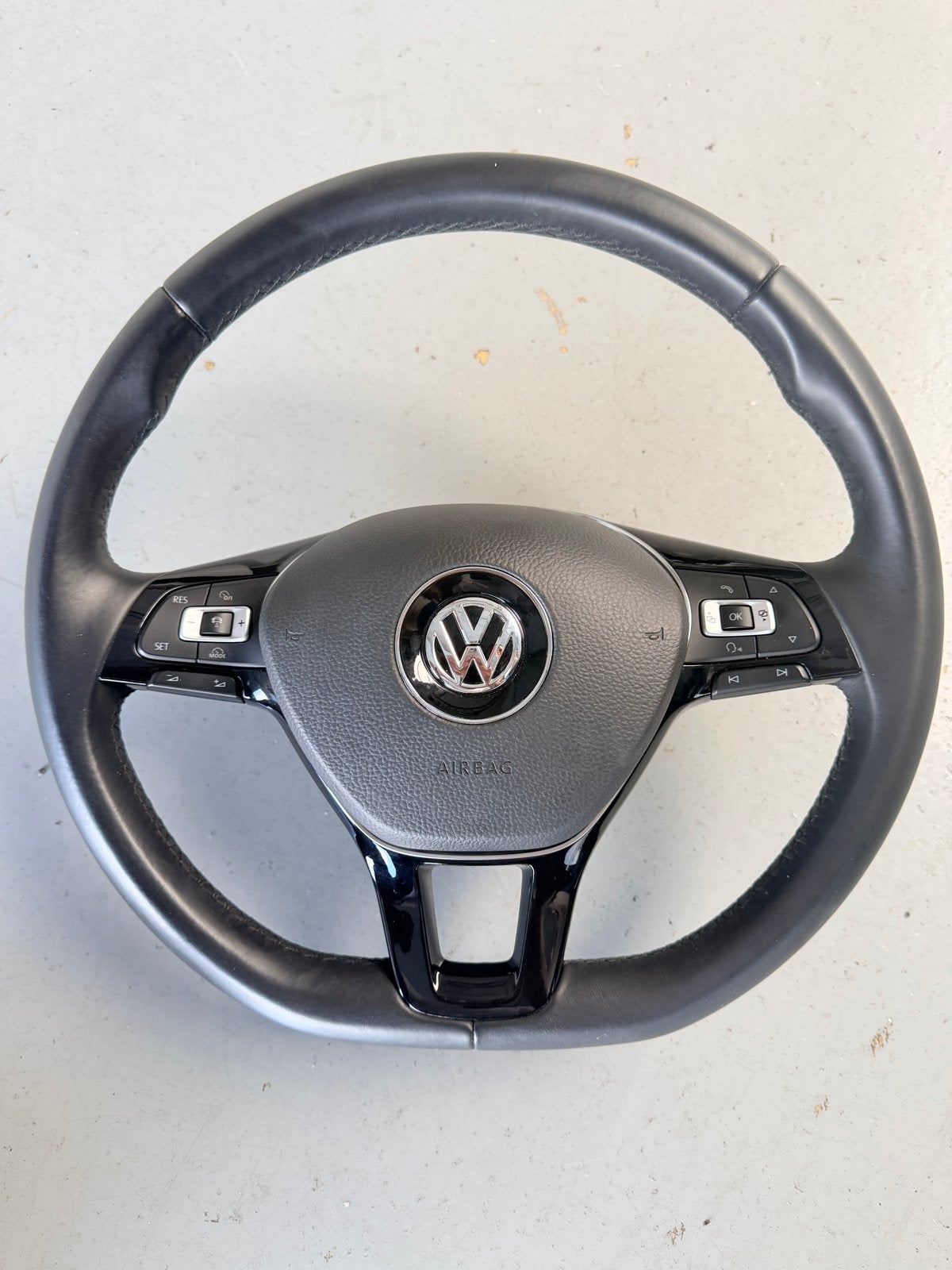Volkswagen Golf 7 Stuurwiel met Airbag - Gebruikt 622995100A, Auto-onderdelen, Gebruikt, Volkswagen, Info@janvlekke.nl, Ophalen of Verzenden