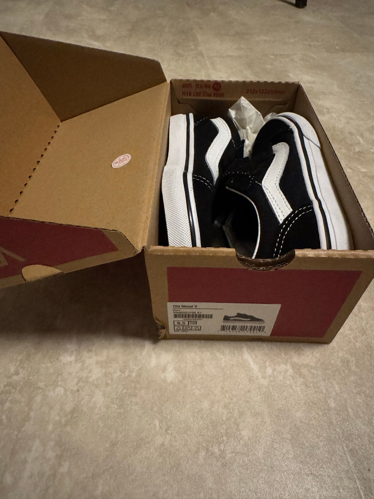 Vans Old Skool V en Mte Mini Crest - Nieuw in doos, Ophalen of Verzenden, Nieuw, Jongen of Meisje, Schoenen