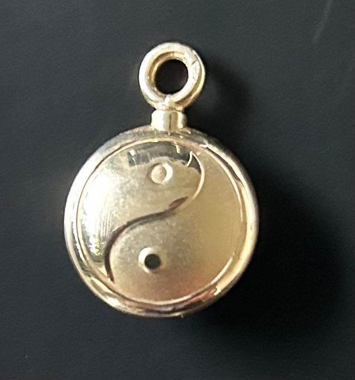 Gouden as sierraad yin yang, Ophalen, Overige voorstellingen, Zo goed als nieuw, Goud