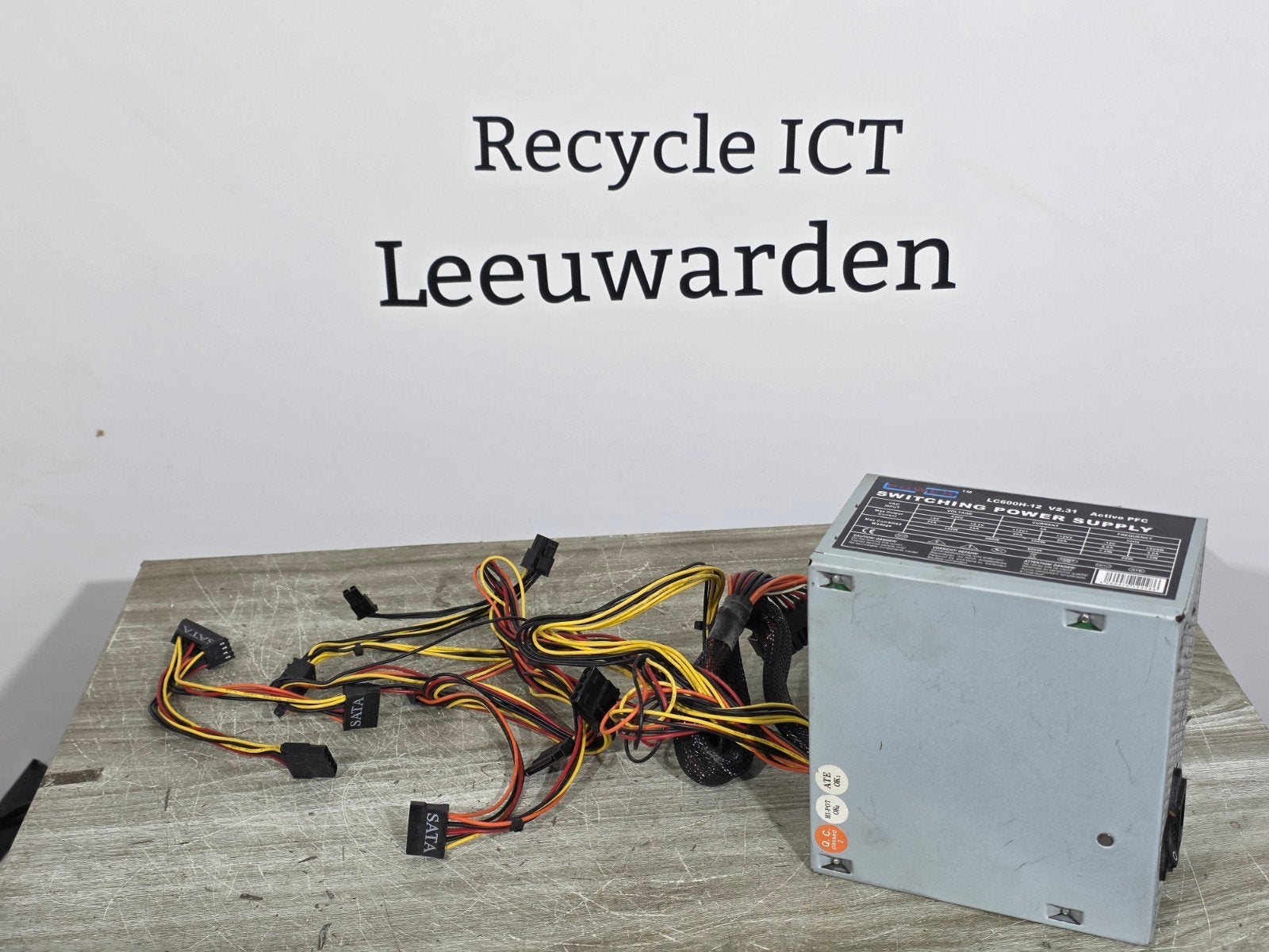 lc power 600w max voeding psu power supply lc600h-12 v2.31, Ophalen of Verzenden, ., ., .