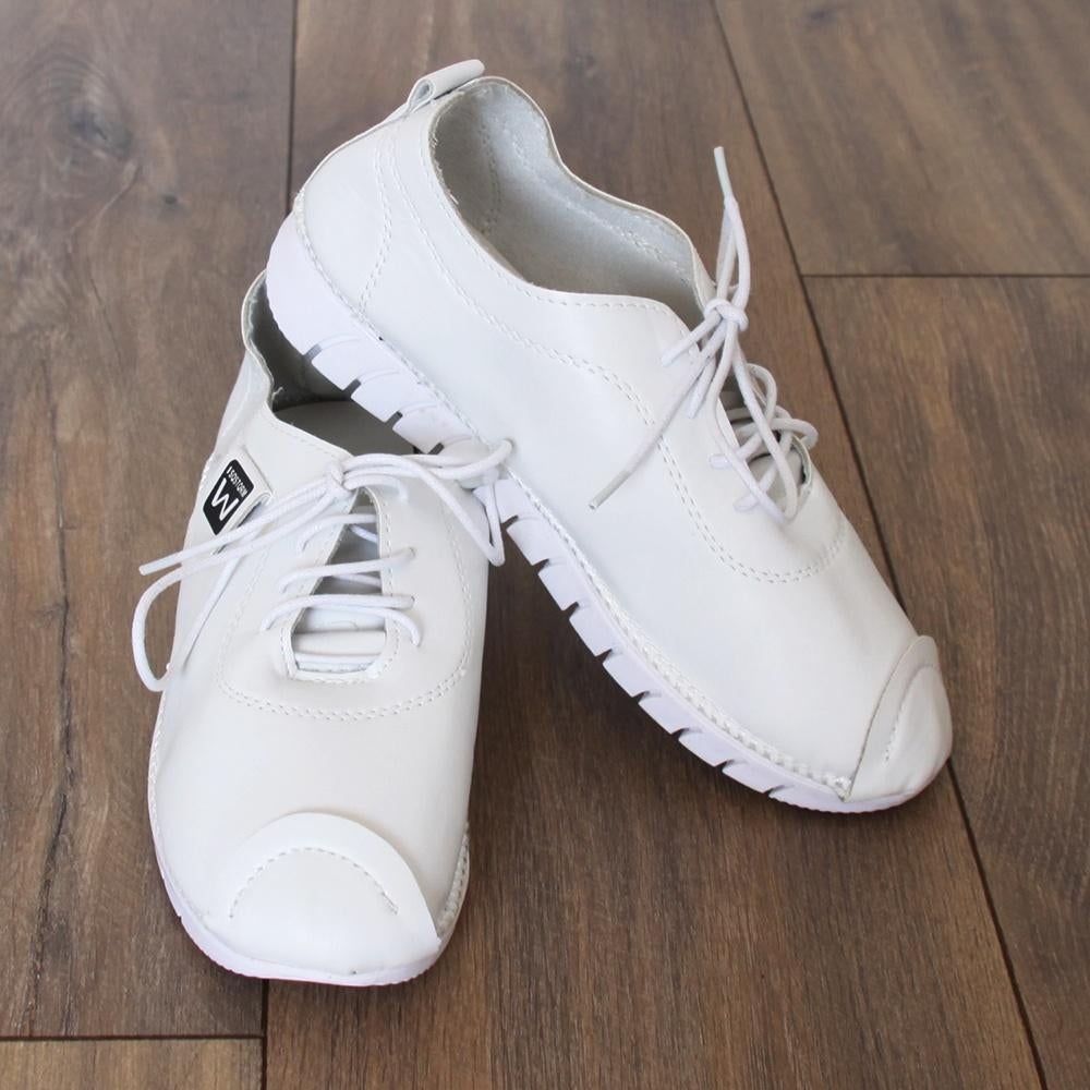 Zeer Mooie ISQSTQRM Schoenen (Maat 39) € 40,-, ISQSTQRM, Wit, Ophalen of Verzenden, Sneakers of Gympen
