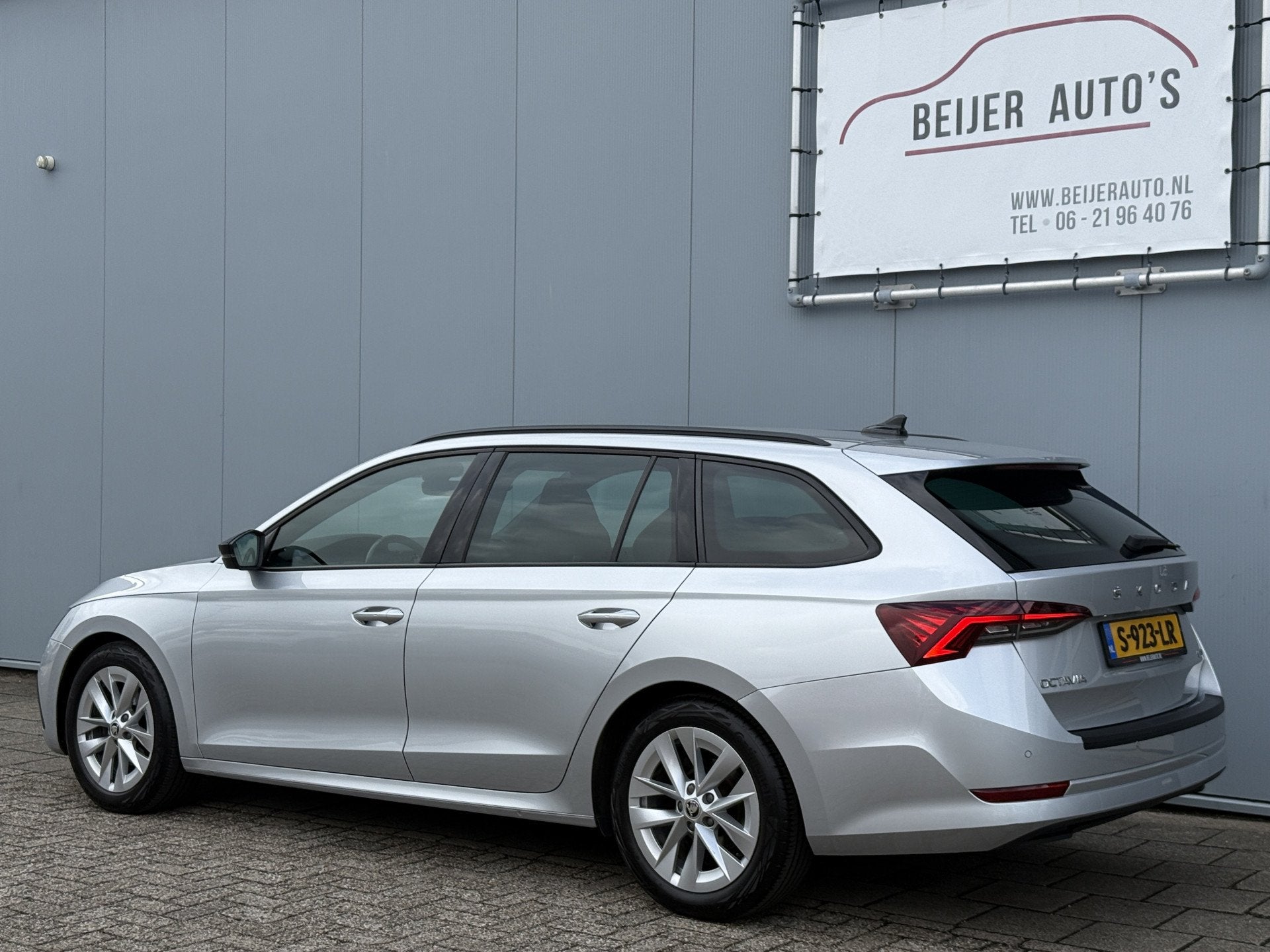 Skoda Octavia Combi 1.0 e-TSI Sport Business Automaat Carpla, Auto's, Dealer onderhouden, Stof, Gebruikt, Euro 6