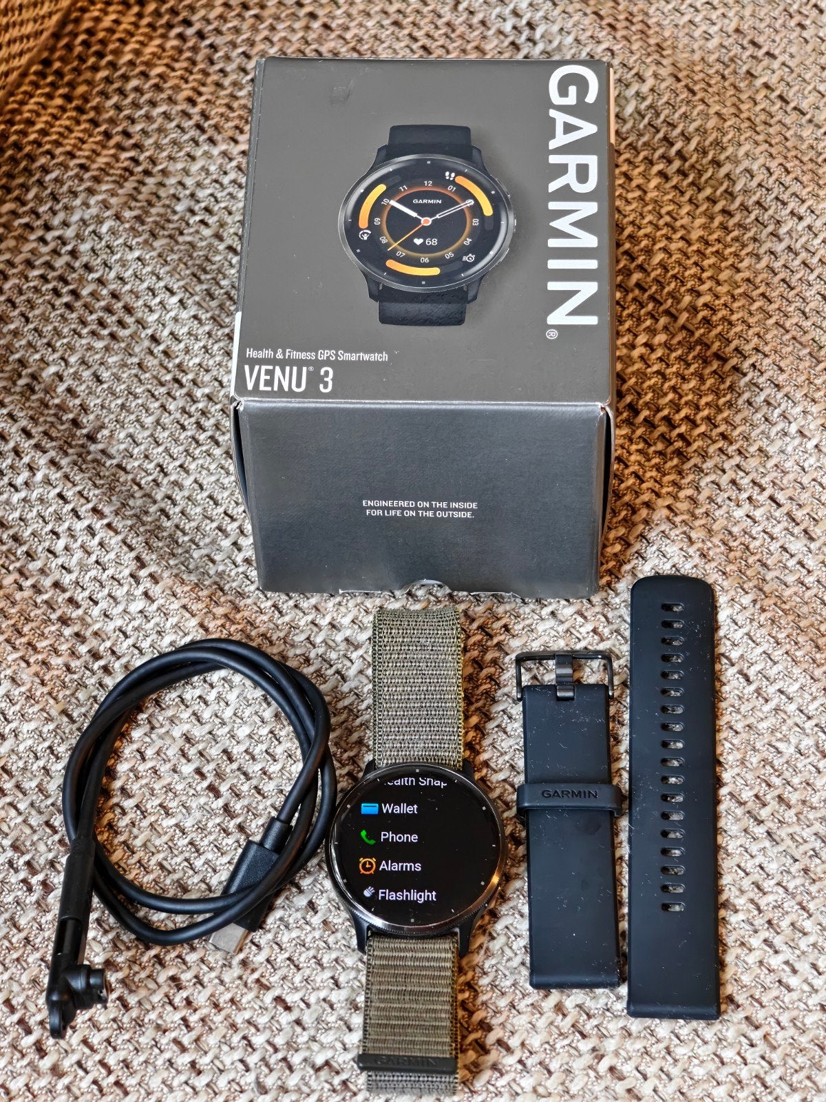 Garmin Venu 3 - Kleine krasjes op display, Conditie, Gebruikt, Garmin, Ophalen of Verzenden