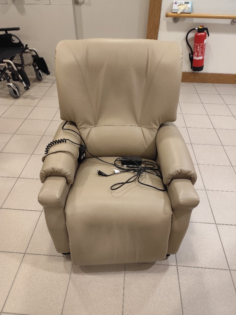 Revilax relaxzetel, Huis en Inrichting, Ophalen, Zo goed als nieuw, Leer