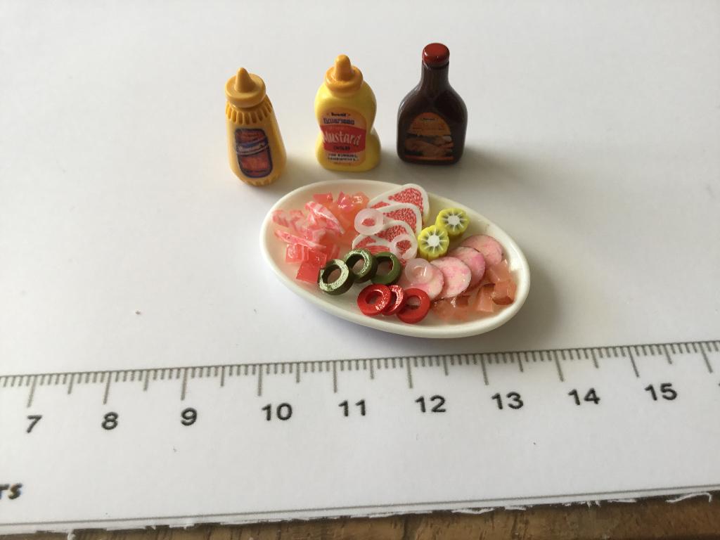 Poppenhuis miniaturen bbq schotel 91, Ophalen of Verzenden, Nieuw, Poppenhuis