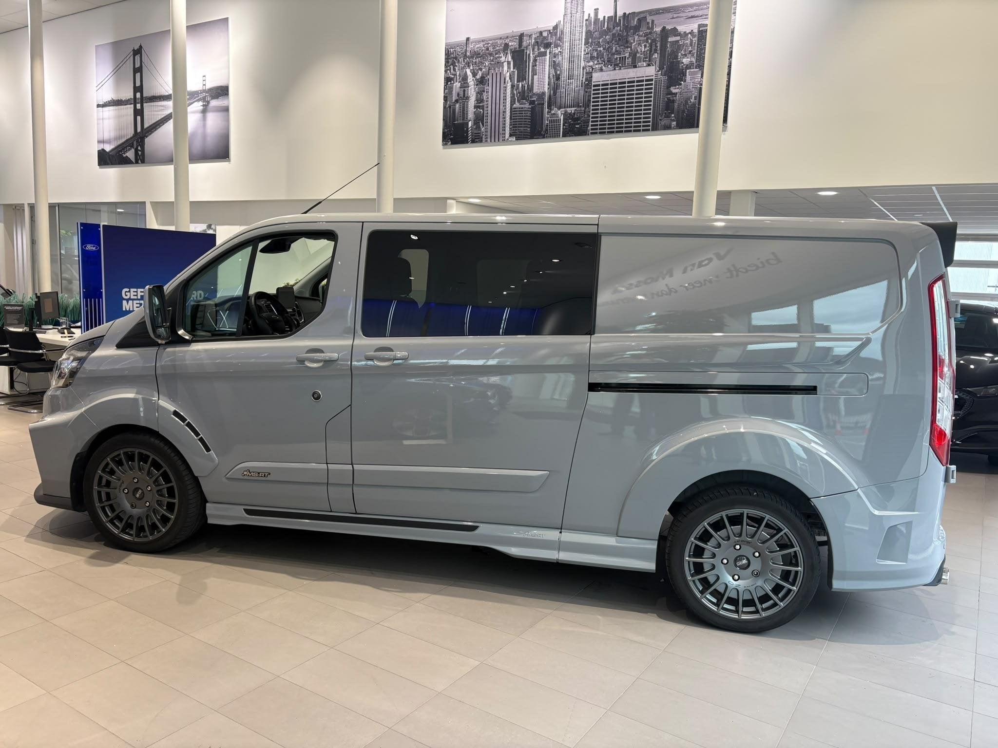Ford Transit Custom 320 2.0 TDCI L2H1 MS-RT Limited DC CAMER, Auto's, Bestelauto's, Euro 6, 4 cilinders, Origineel Nederlands