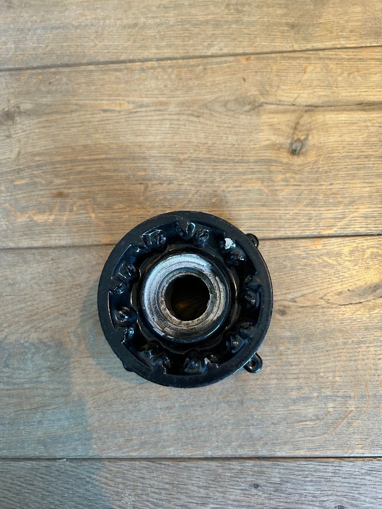 Honda CR OEM voorwiel naaf 44601-KA3-830ZA - 1985/1986/1987, Ophalen of Verzenden