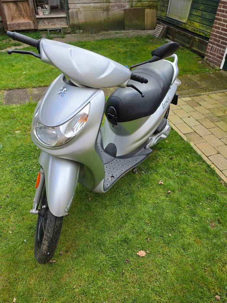 Peugeot looxor, Ophalen of Verzenden, Benzine, Overige modellen