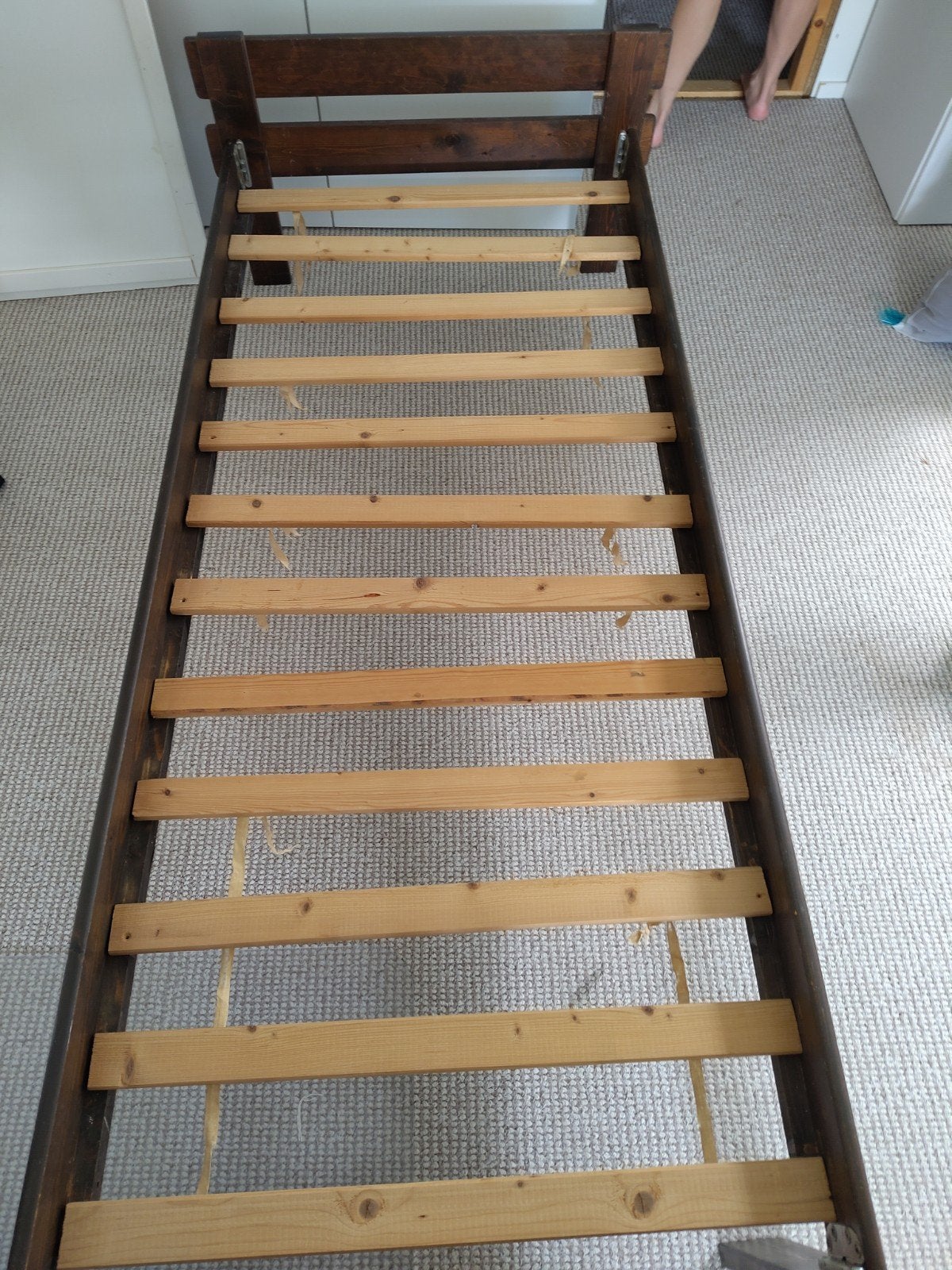 Gratis af te halen: Robuust authentiek bedframe 190x80, Ophalen, Gebruikt, Eenpersoons, Bruin