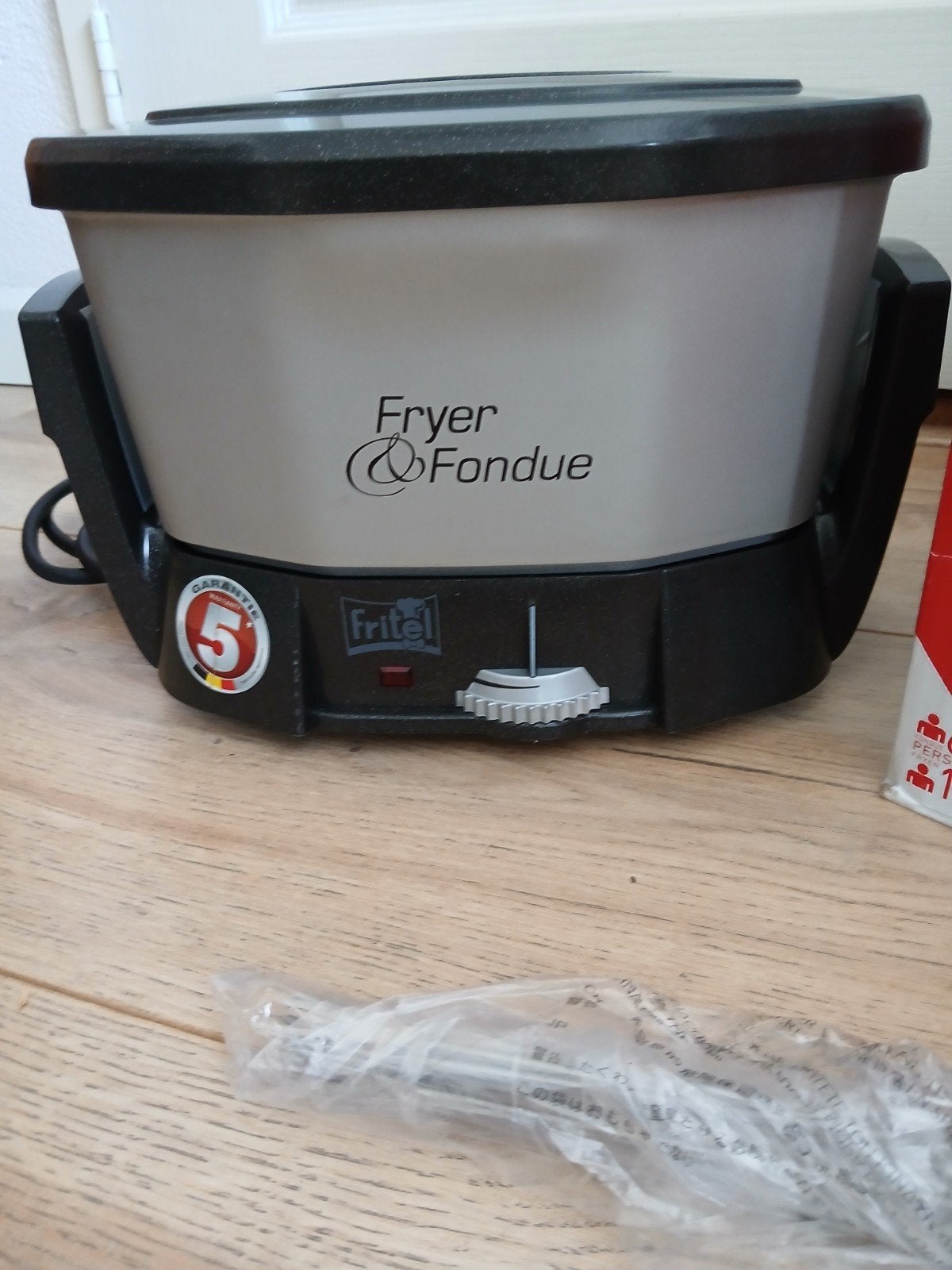 Fritel Fryer & Fondue FF1400 - Frituurpan en Fondueset, 1 tot 2 liter, Ophalen of Verzenden, Nieuw